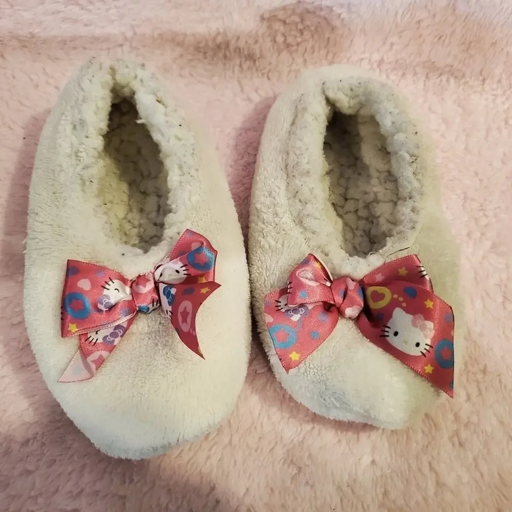 GIRLS fleece Slip on Shopkins Hello Kitty slippers 8/8.5